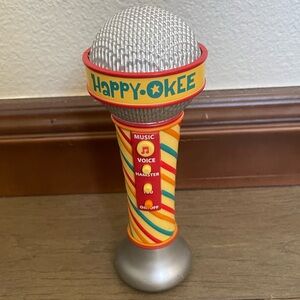 Hallmark Happy-Okee voice-changing microphone